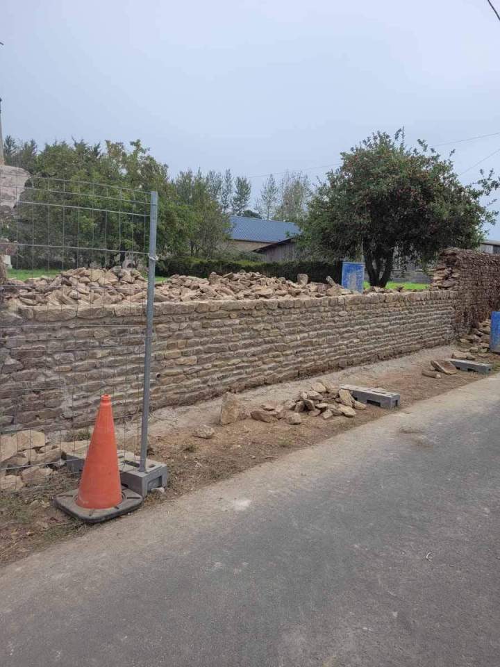 Pose de clôture en pierre Alençon